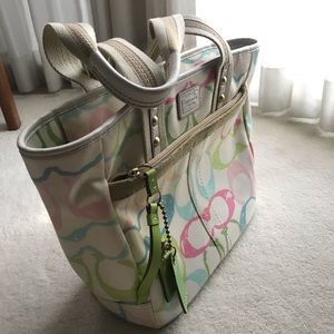 Large White Coach Shoulder bag w multicolor logo